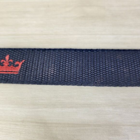 Peter Millar Golf Club Crown Logo Men's Needlepoint Belt Blue Red Size 42 - Picture 7 of 13